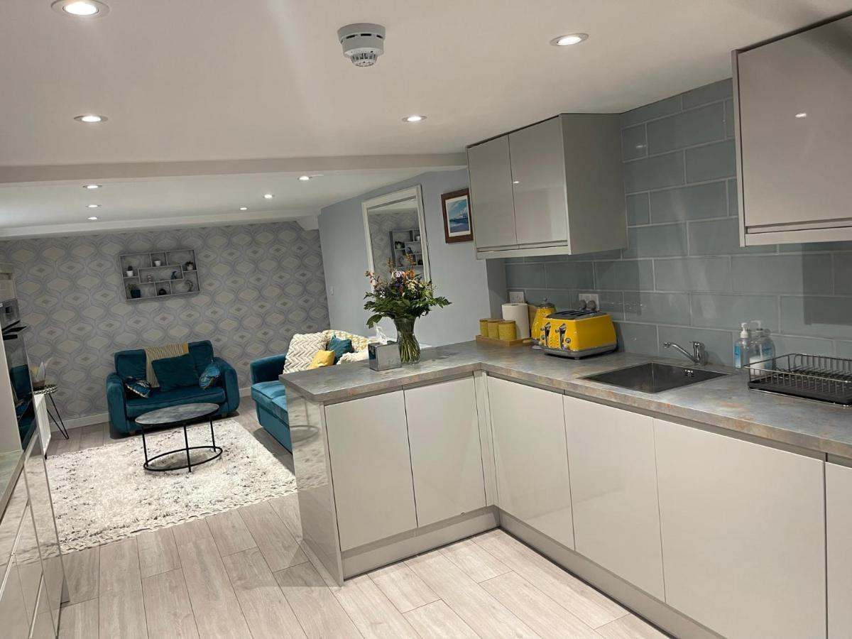 Entire 2 Bed Flat With Garden, Located Near Beach Apartman Brighton Kültér fotó