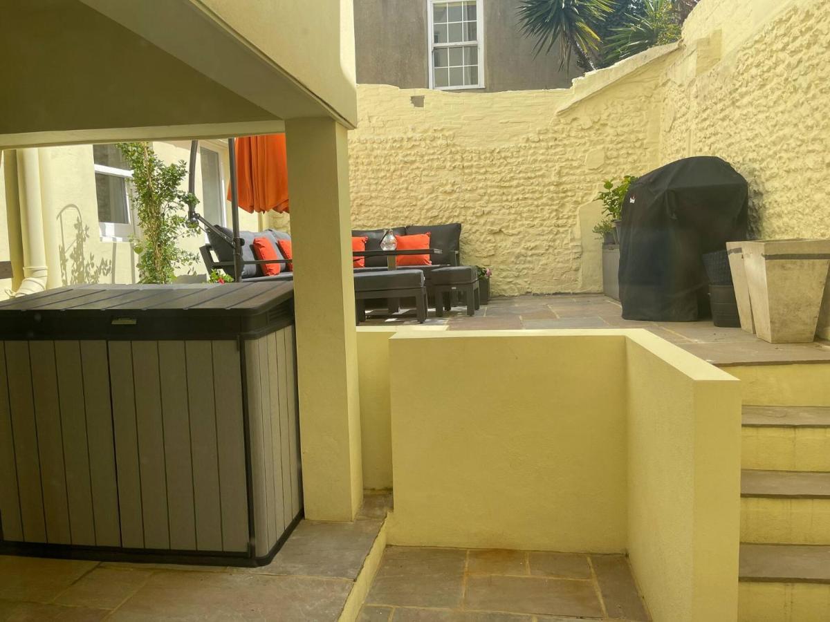 Entire 2 Bed Flat With Garden, Located Near Beach Apartman Brighton Kültér fotó